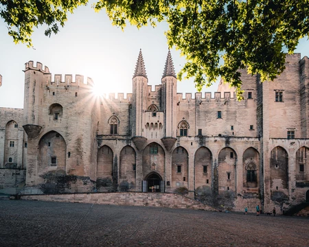 Palais des Papes à Avignon  © LezBroz