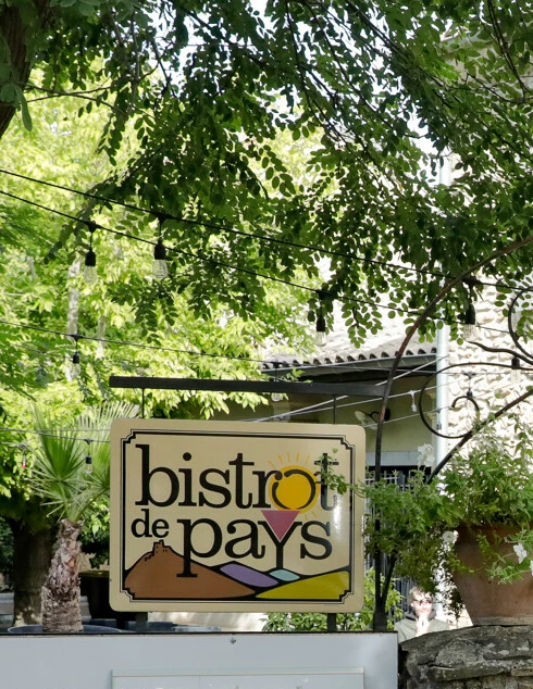 Bistrot de Pays en Vaucluse  © Hocquel