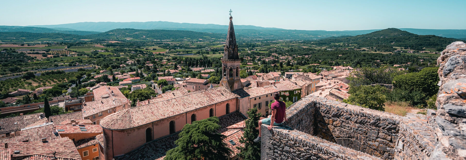Village de Saint-Saturnin-lez-Avignon  © LezBroz